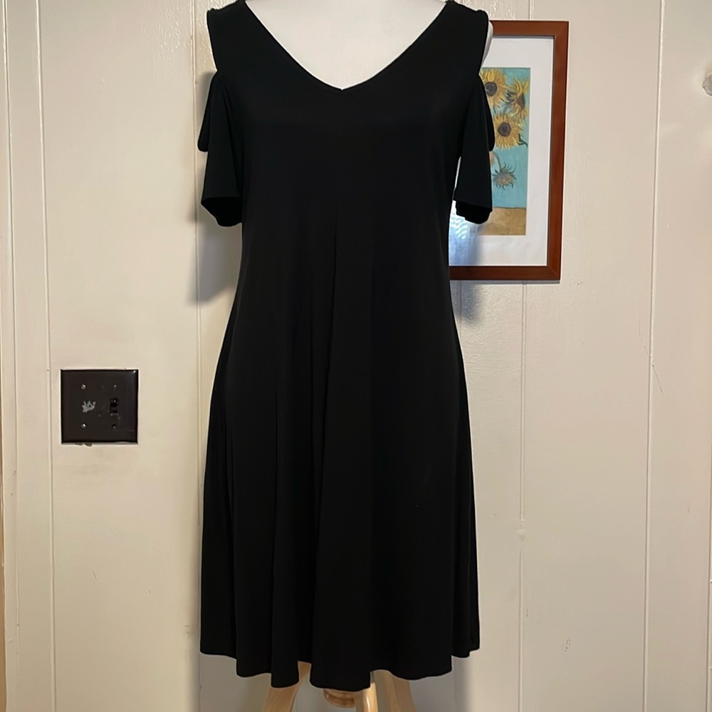 Whitehouse Blackmarket medium dress